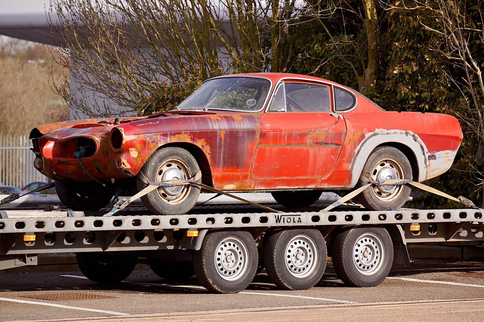 Safety Tips for Emergency Car Recovery