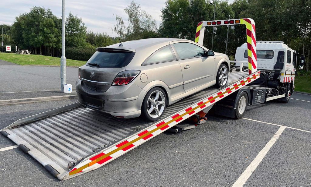 Off-Road Recovery: Expert Strategies for Safe Vehicle Retrieval